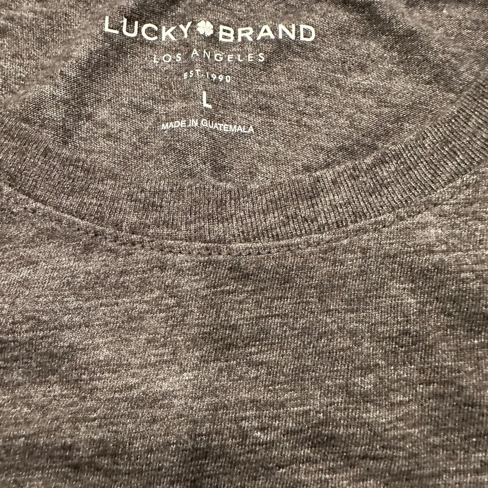 Mens LUCKY t NWT Size Large - Picture 4 of 4